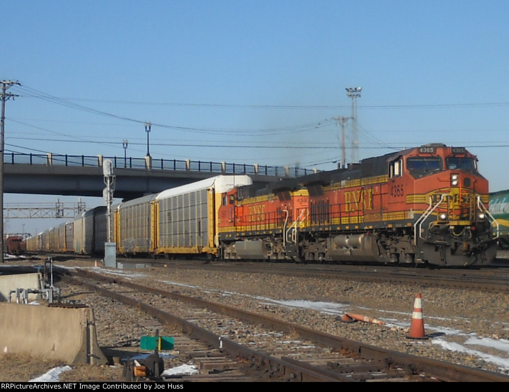 BNSF 4365 East